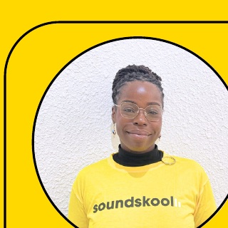 Donna, Vocals / Piano teacher at Soundskool
