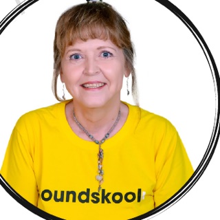 Henlie, Piano teacher at Soundskool
