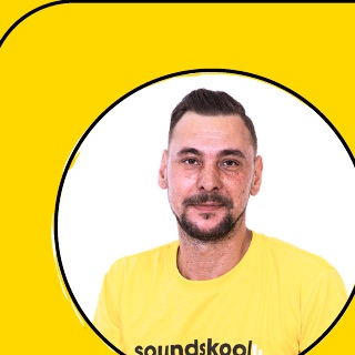Serdar, Guitar / Ukulele / Bass teacher at Soundskool