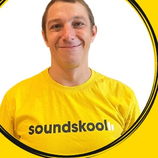 Simon, Violin teacher at Soundskool