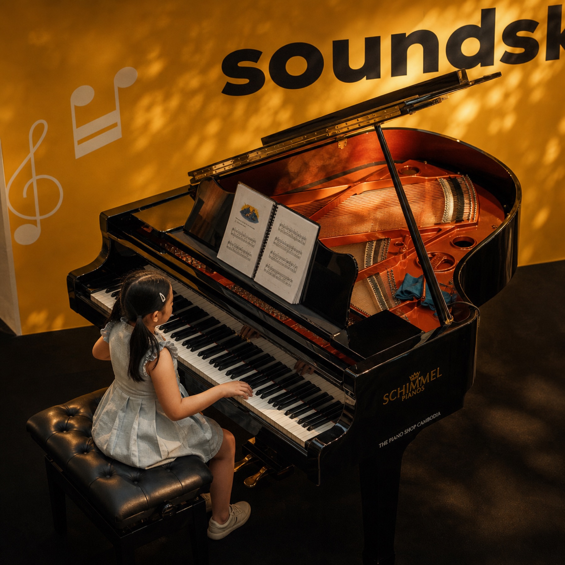 Piano lesson at Soundskool